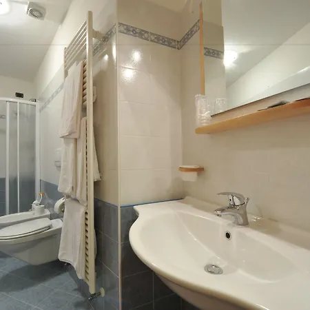 Adamello Hotel