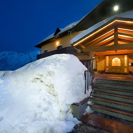 Hotel Adamello